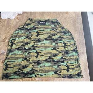 Milk Snob 5-in-1 Cover, Baby Car Seat Breast Feeding Cover. CAMO EUC